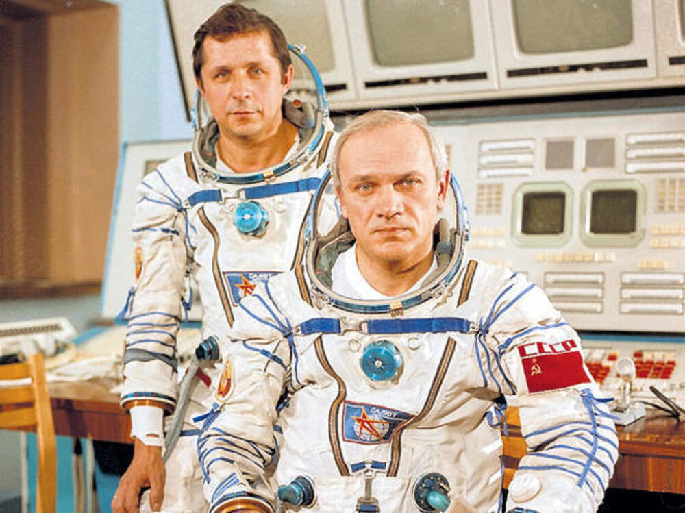 Реальны ли космонавты. Салют 7 Джанибеков Савиных.