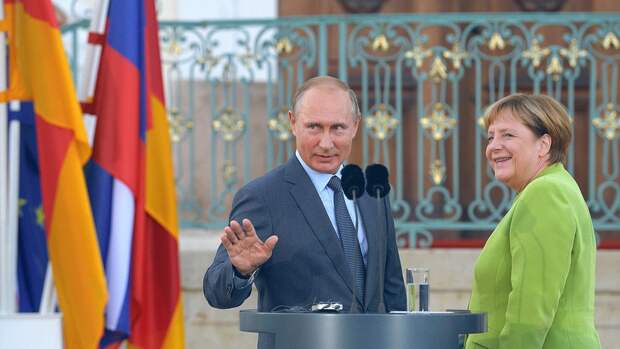 Политолог Михеев назвал символическим визит Меркель в Москву