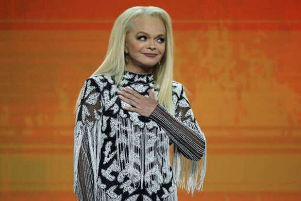 «Рано или поздно деньги можно будет взыскать»: адвокат раскрыл детали дела Ларисы Долиной и покупательницы её квартиры