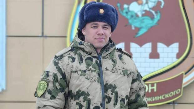 Macan окунулся в прорубь вместе со своими сослуживцами: видео