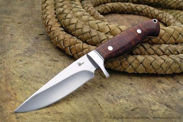 Алан Мивилль-Дешене до сих пор не оставил работу в сфере мультимедиа, но после покупки дома он смог оборудовать в нем мастерскую для создания ножей и осуществить свою детскую мечту