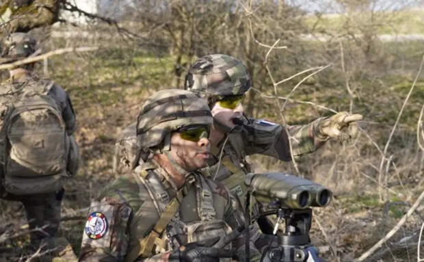 Директор СВР: Власти Франции скрывают задействование и потери своих военных на Украине