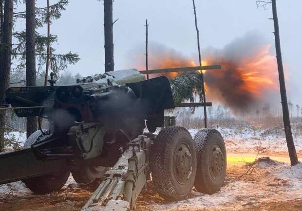 Минобороны: В районе Авдеевки уничтожены командный пункт и склад боеприпасов ВСУ