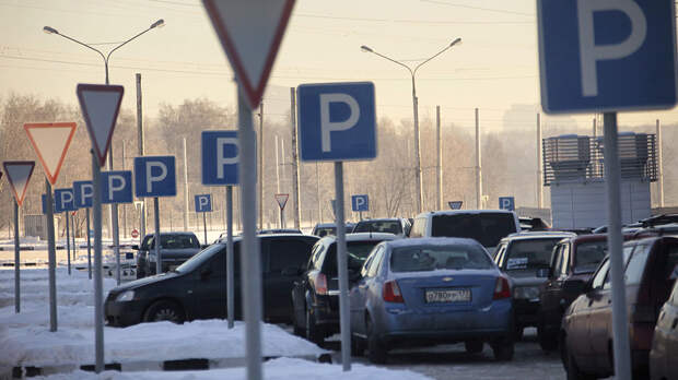 Парковка в центре Москвы подорожает до 200 рублей в час