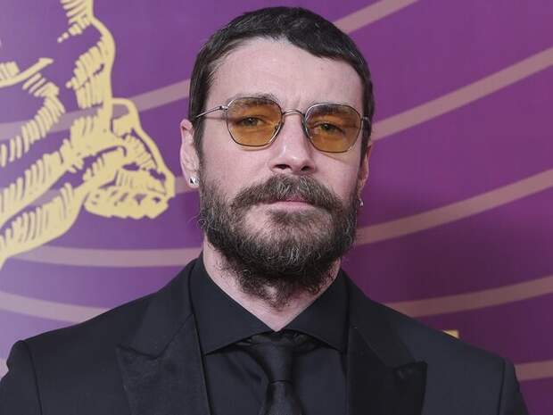 Актер Максим Матвеев отреагировал на популярность в зарубежных соцсетях