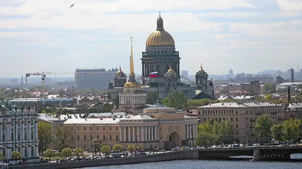 Зависят от мутаций: в Роспотребнадзоре рассказали о меняющихся симптомах COVID-19