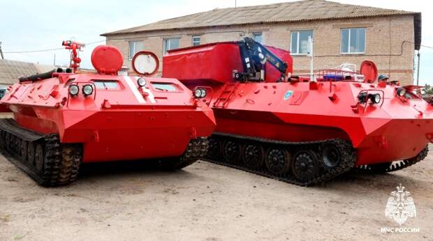 В Запорожье на вооружение МЧС России поступил робот «Кедр»