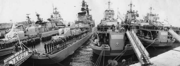 О советском флоте, погибшем на берегах Аланга Аланг, деньги, интересное, корабли, распил, суда, факты, флот