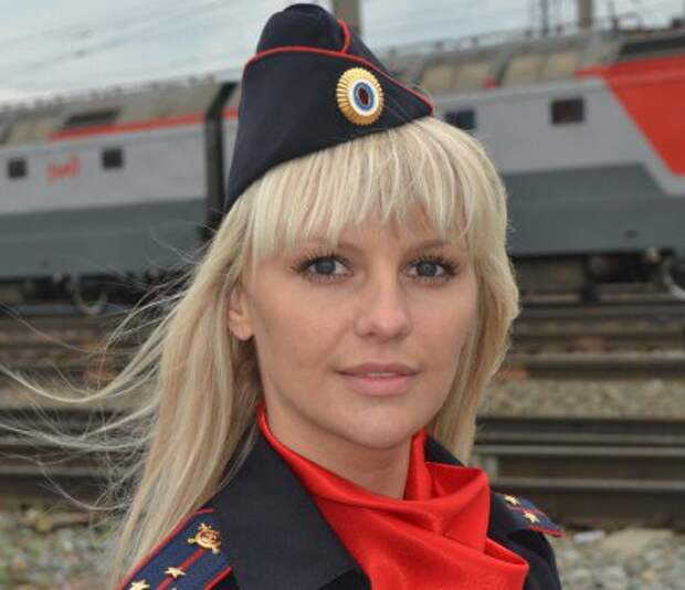 Эту красивую девушку зовут Валентина Кондрина