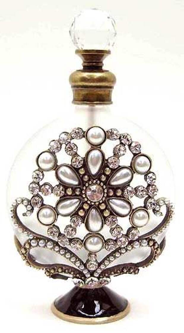 I know what your thinking. This isn't jewelry. It's a Gorgeous Perfume Bottle. You see a bottle I see inspiration.