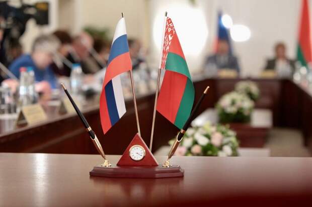 Глеб Никитин поздравил жителей Республики Беларусь с Днем независимости