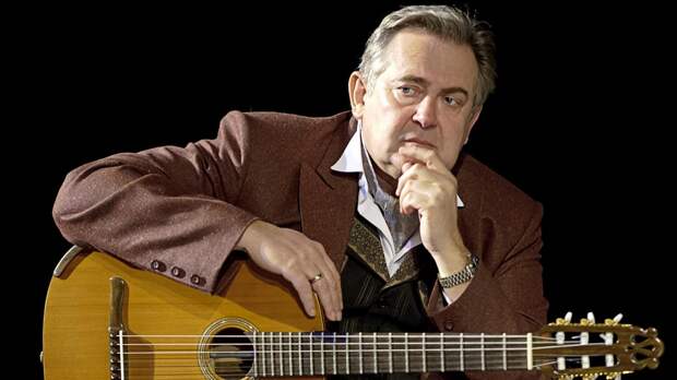 Юрий Стоянов объяснил свою привязанность к деревенской жизни: «Место, где можно ни о чём не думать»