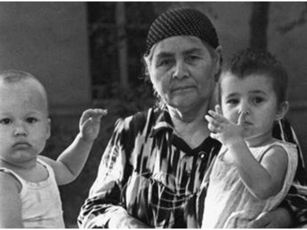В годы войны узбек с женой усыновили 15 детей разных национальностей