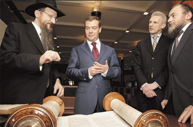 Чем жиды России отличаются от жидов Украины или Израиля?!