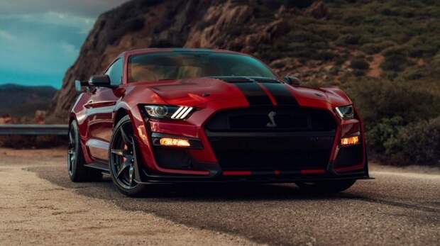 Ford Mustang Shelby GT500 порезали на куски ради тренировок