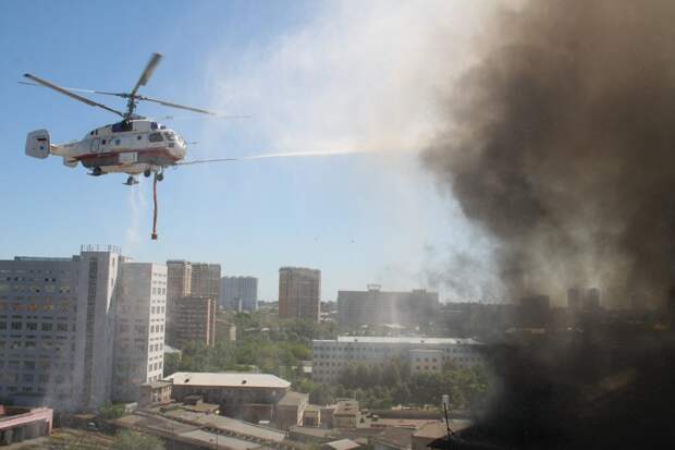 О тех, кто тушат пожары с воздуха. Фото Департамента ГОЧСиПБ