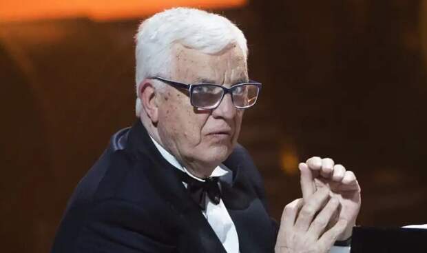 «Теперь я скажу правду». Паулс не сдержался и ошарашил речью про русских