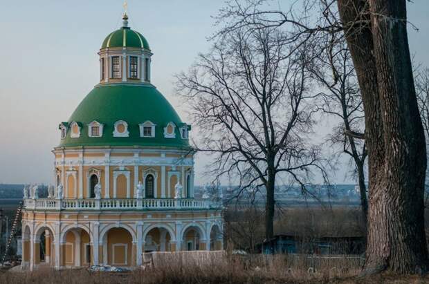 2) Знаменская церковь в усадьбе Дубровицы путешествия, факты, фото