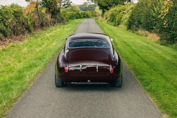 Рестомод Lancia Aurelia Outlaw European CSL на 300 лошадиных сил