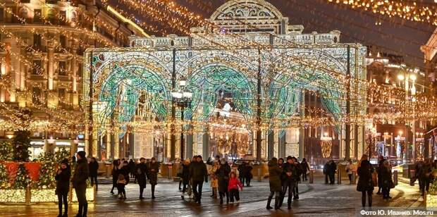 Собянин рассказал о праздничных световых конструкциях на улицах Москвы/Фото: Ю. Иванко mos.ru