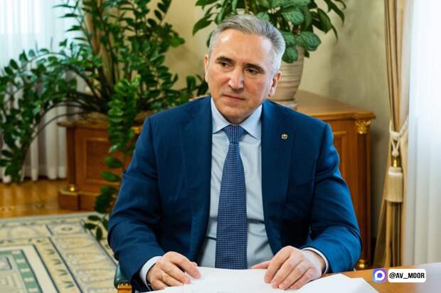 Александр Моор обратился с поздравительной речью в честь Дня местного самоуправления