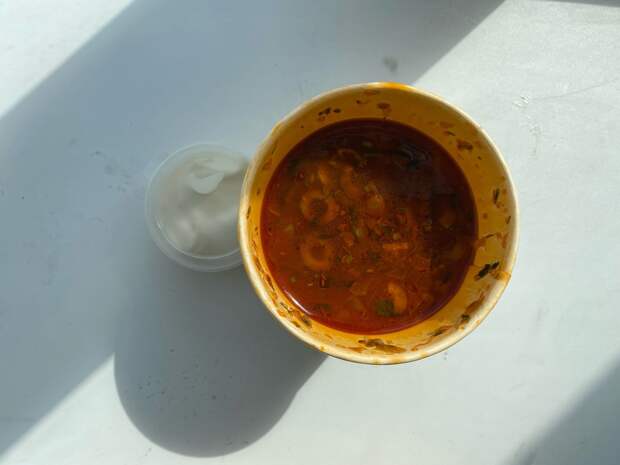 Поели за вас: кислая солянка и очень большая шаурма от паба "Биржа"