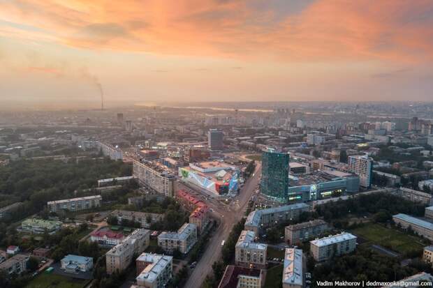 Все краски Новосибирска в таймлапсе от фотографа, который целый год снимал город с воздуха