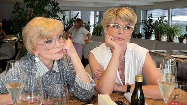 Впервые без мамы: Меньшова трогательно обратилась к Алентовой с памятной датой