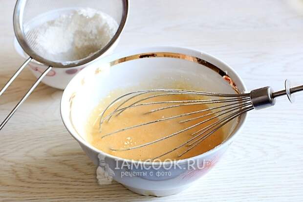 Просеять муку