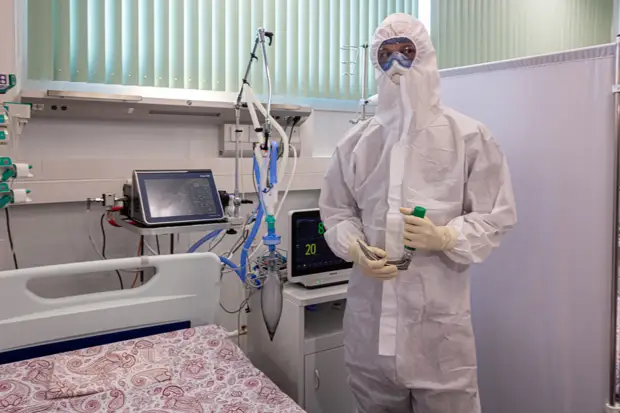 Ростовчан предупредили о самом заразном штамме коронавируса ХЕ