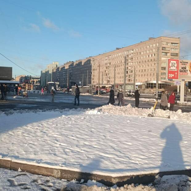 «Желтый» уровень погодной опасности в Петербурге продлен