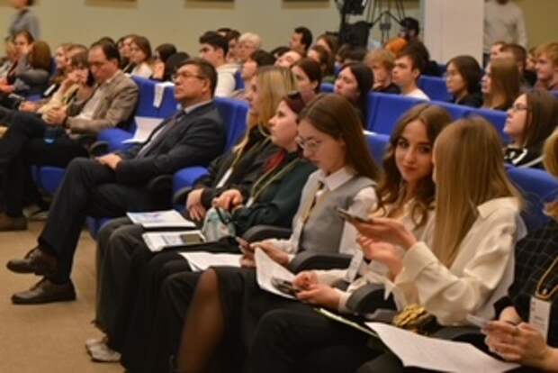 Представитель подмосковного уполномоченного принял участие в студенческой конференции по цифровизации в налоговой сфере