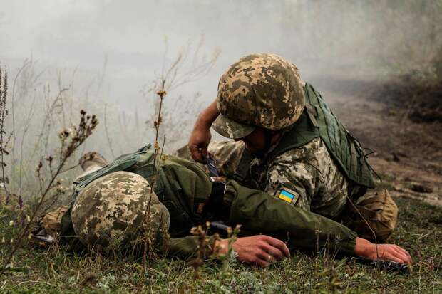 Украинский боевик подорвался в районе н.п. Старогнотовка