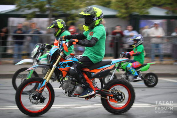 Гөр-гөр киләләр, йокы бирмиләр: Казан халкы төнлә мотоцикл үкертүчеләргә зарлана