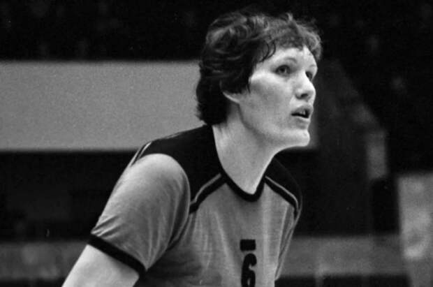 Умерла легендарная советская баскетболистка Семенова