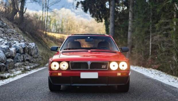 Lancia Delta S4 Stradale – вплощение омологационных автомобилей