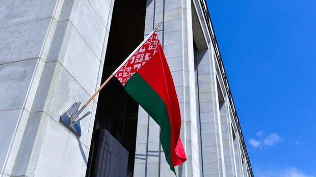 Юрист Боднар: за долги могут не выпустить даже в Белоруссию и Казахстан