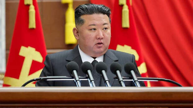 Ким Чен Ын поздравил несущих службу в России военных КНДР с Новым годом