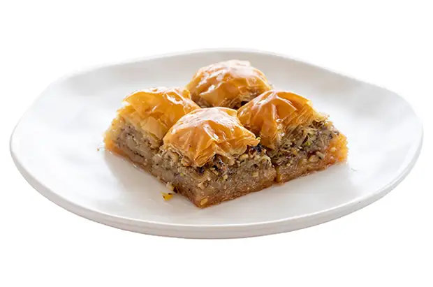 Как слоеное, но тоньше. Что можно приготовить из пачки теста фило