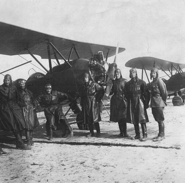 11.Самолеты У-2. Аэродром Осоавиахима.1931г.