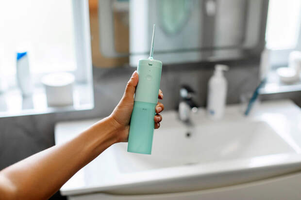 Стоматолог Тумашевич: ирригаторы опасны при пародонтите