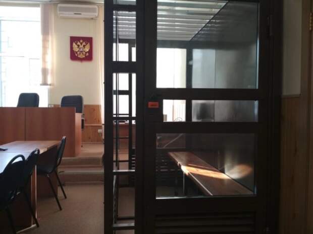 В Новозыбкове уголовник случайного знакомого задушил проводом от зарядки