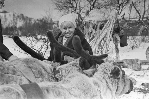 Александра Пахмутова в заполярном оленеводческом совхозе