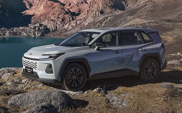 Новая Toyota RAV4 — цена в России