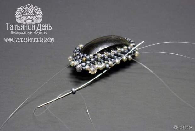 Создаем длинные серьги из кожи и бисера