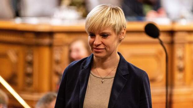 Bild: уехавшая в РФ политик от АдГ победила на выборах в Гамбурге