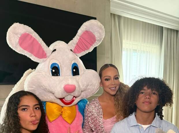 Певица Мэрайя Кэри опубликовала фото с детьми-близнецами