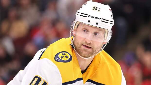 Стэмкос вышел на 21-е место в списке лучших снайперов в истории НХЛ, опередив Курри