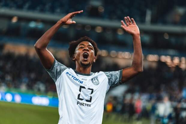 Лучший бомбардир РПЛ прямо сейчас. Как забивал Хиль и почему Талалаев его прикладывал