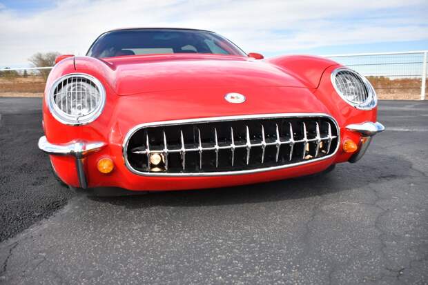 Необычный универсал Chevy Corvette в стиле концепта Nomad 1954 года